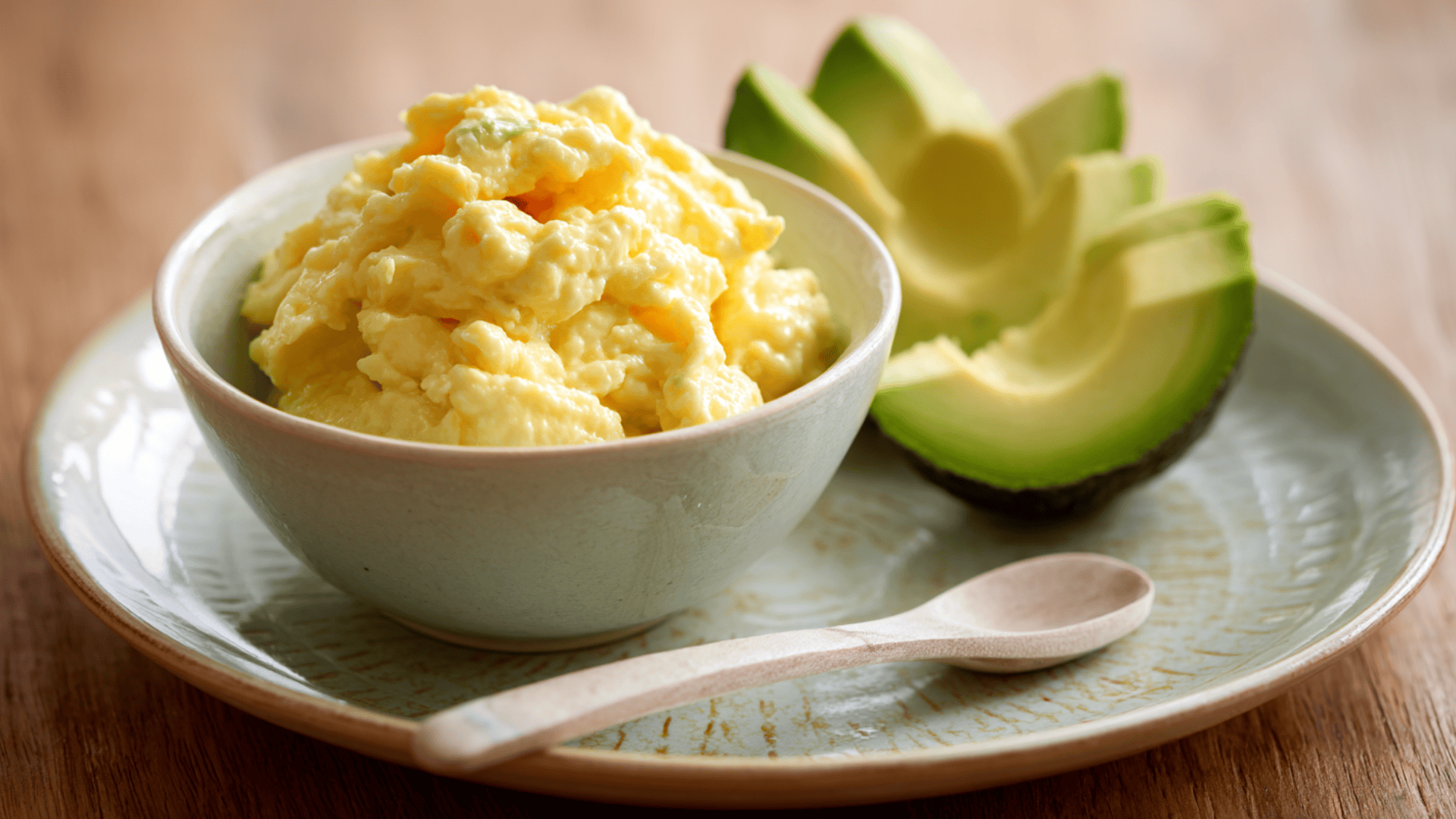 soft scrambled egg with avocado homemade baby food